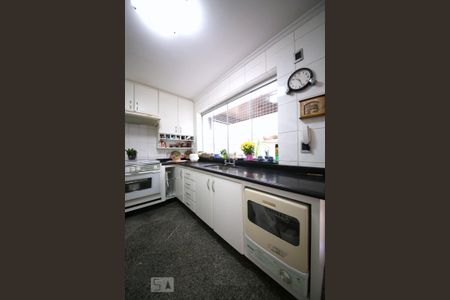 Casa à venda com 350m², 3 quartos e 4 vagasCozinha