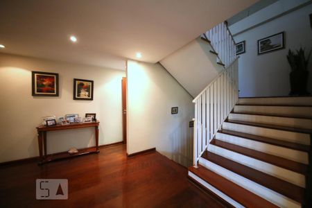Casa à venda com 350m², 3 quartos e 4 vagasEntrada