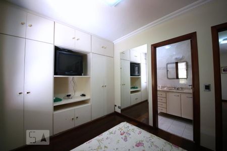 Casa à venda com 350m², 3 quartos e 4 vagasSuíte 2