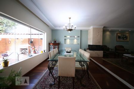 Sala de casa à venda com 3 quartos, 350m² em Brooklin Paulista, São Paulo