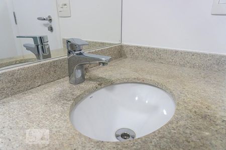 Banheiro de kitnet/studio à venda com 1 quarto, 35m² em Bela Vista, São Paulo