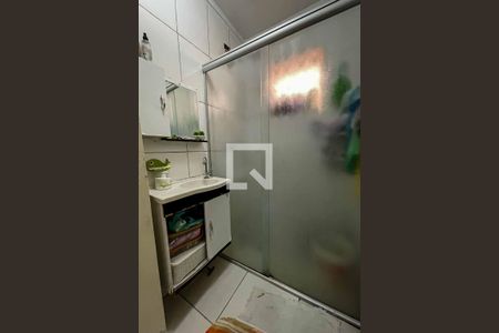 Casa à venda com 124m², 4 quartos e 2 vagasBanheiro 2