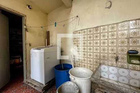 Casa à venda com 124m², 4 quartos e 2 vagasÁrea de Serviço