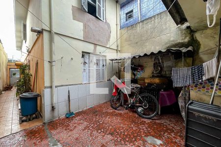 Casa à venda com 124m², 4 quartos e 2 vagasQuintal