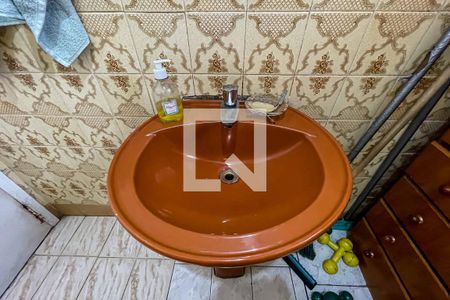 Casa à venda com 124m², 4 quartos e 2 vagasBanheiro 1