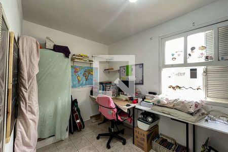 Casa à venda com 124m², 4 quartos e 2 vagasQuarto 3