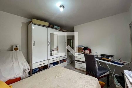 Casa à venda com 124m², 4 quartos e 2 vagasSuíte