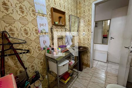 Casa à venda com 124m², 4 quartos e 2 vagasBanheiro da Suíte