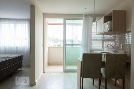 Sala de apartamento para alugar com 1 quarto, 35m² em Campo Grande, Rio de Janeiro