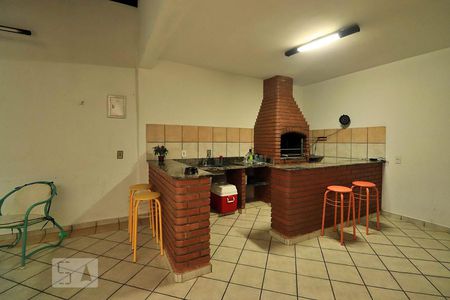 Casa à venda com 300m², 4 quartos e 4 vagasChurrasqueira