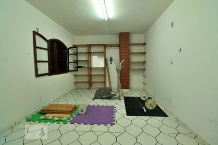 Casa à venda com 300m², 4 quartos e 4 vagasSala Extra