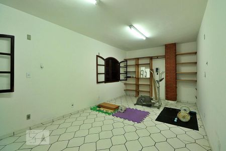 Casa à venda com 300m², 4 quartos e 4 vagasSala Extra