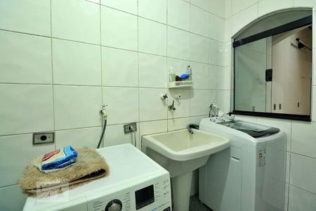 Casa à venda com 300m², 4 quartos e 4 vagasÁrea de Serviço