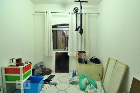 Casa à venda com 300m², 4 quartos e 4 vagasQuarto de Serviço