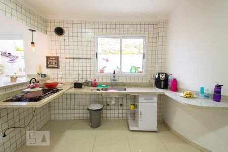 Casa à venda com 250m², 5 quartos e 8 vagasCozinha