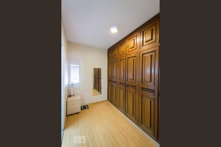 Casa à venda com 250m², 5 quartos e 8 vagasSuíte