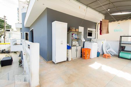 Casa à venda com 250m², 5 quartos e 8 vagasLavanderia 