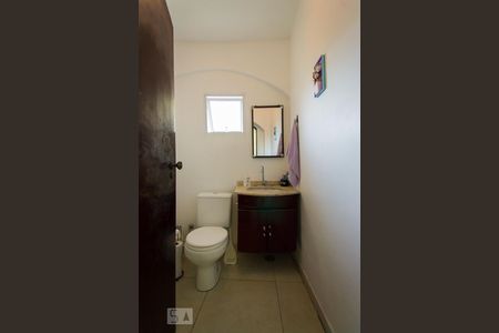 Lavabo de casa à venda com 5 quartos, 250m² em Vila Brasílio Machado, São Paulo