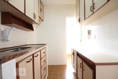 Apartamento à venda com 65m², 2 quartos e 1 vagaCozinha