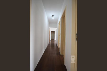 Apartamento à venda com 65m², 2 quartos e 1 vagaCorredor