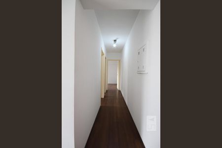 Apartamento à venda com 65m², 2 quartos e 1 vagaCorredor