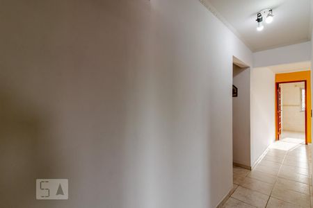 Corredor  de apartamento para alugar com 2 quartos, 70m² em Ipiranga, São Paulo