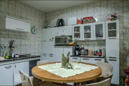 Casa à venda com 375m², 11 quartos e 5 vagas Casa à venda com 375m², 11 quartos e 5 vagasCozinha - Casa 4