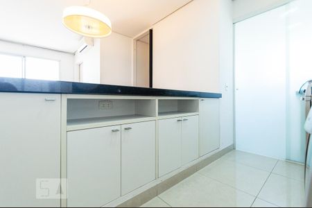 Apartamento para alugar com 75m², 2 quartos e 2 vagas Apartamento para alugar com 75m², 2 quartos e 2 vagasCozinha