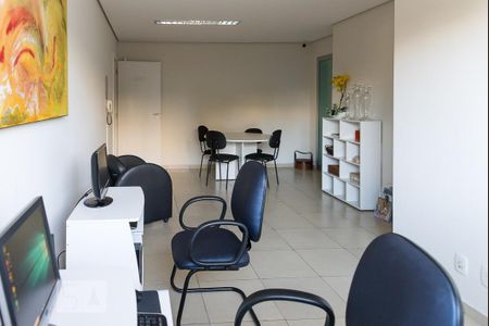 Apartamento para alugar com 75m², 2 quartos e 2 vagas Apartamento para alugar com 75m², 2 quartos e 2 vagasSala de Reunião