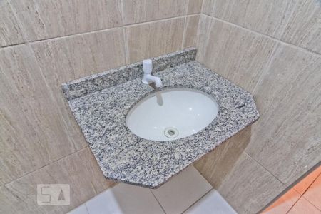 Banheiro de casa à venda com 5 quartos, 116m² em Jardim Carlu, São Paulo