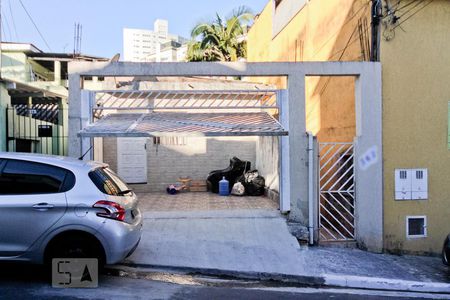 Casa à venda com 35m², 1 quarto e sem vaga Casa à venda com 35m², 1 quarto e sem vagaFachada