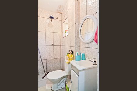 Casa à venda com 60m², 3 quartos e 1 vaga Casa à venda com 60m², 3 quartos e 1 vagaBanheiro