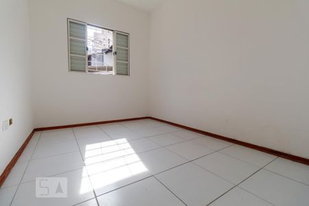 Quarto 2 de casa para alugar com 2 quartos, 40m² em Vila Clementino, São Paulo