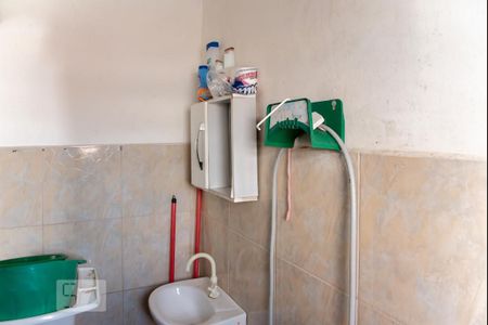 Casa à venda com 100m², 2 quartos e sem vagaBanheiro