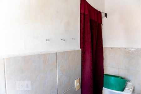 Casa à venda com 100m², 2 quartos e sem vagaBanheiro