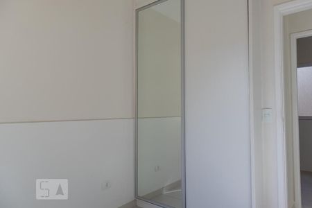 Quarto 1 de casa de condomínio para alugar com 2 quartos, 40m² em Vila Santa Terezinha (zona Norte), São Paulo