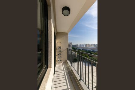 Varanda de kitnet/studio para alugar com 1 quarto, 28m² em Moema, São Paulo