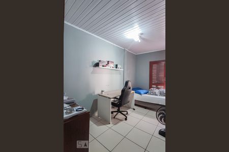 Casa à venda com 150m², 4 quartos e sem vaga Casa à venda com 150m², 4 quartos e sem vagaQuarto 4
