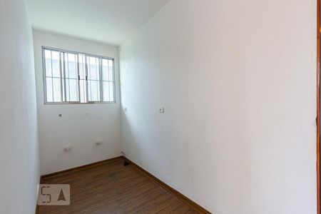 Closet de casa para alugar com 2 quartos, 85m² em Parque Pinheiros, Taboão da Serra