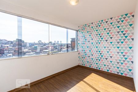 Quarto 1 de casa para alugar com 2 quartos, 85m² em Parque Pinheiros, Taboão da Serra