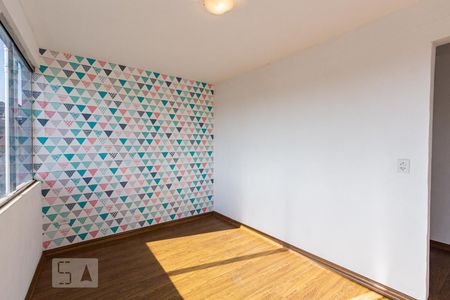 Quarto 1 de casa para alugar com 2 quartos, 85m² em Parque Pinheiros, Taboão da Serra