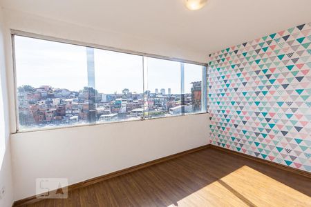 Quarto 1 de casa para alugar com 2 quartos, 85m² em Parque Pinheiros, Taboão da Serra