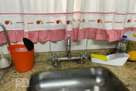 Casa à venda com 146m², 3 quartos e 4 vagasCozinha - Torneira