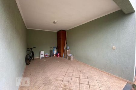 Casa à venda com 146m², 3 quartos e 4 vagasGaragem