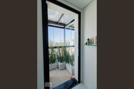 Apartamento à venda com 123m², 1 quarto e 3 vagas Apartamento à venda com 123m², 1 quarto e 3 vagasBanheiro Suíte