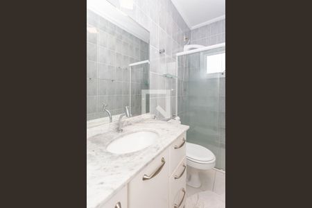 Casa à venda com 176m², 2 quartos e 2 vagasBanheiro da Suíte 