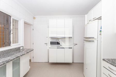 Casa à venda com 176m², 2 quartos e 2 vagasCozinha