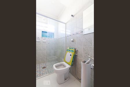 Banheiro de casa para alugar com 4 quartos, 300m² em Parque São Lucas, São Paulo