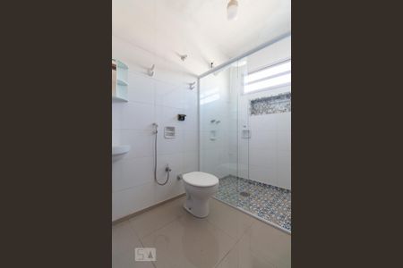 Casa para alugar com 300m², 4 quartos e 4 vagasBanheiro