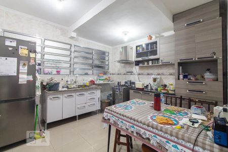 Casa para alugar com 300m², 4 quartos e 4 vagasCozinha